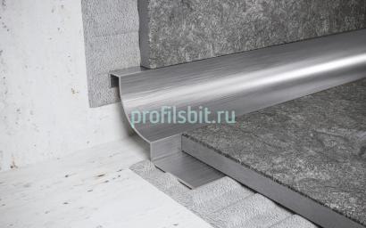Стальной профиль для внутренних углов закладной 15 мм FWR 15 S сатинированная сталь 2,7 м