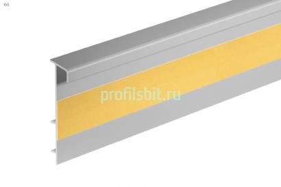 Ребристый плинтус для ковролина ПВХ 53х13 мм Cezar Dwo цвет 105 светло серый 2,5 м