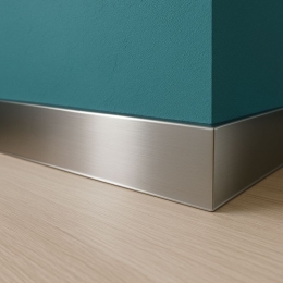 Плинтус из нержавеющей стали