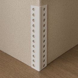 Уголок под тяжёлые обои