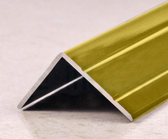 Угловой порог алюминиевый с насечками 24х20 мм ПО-24х20 Золото матовое 2,7 м