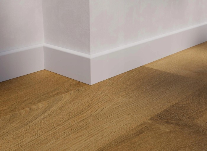 Напольный плинтус 60х15 мм SALAG ALPHA Bia?y AP61U1 ПВХ белый 2.2 м