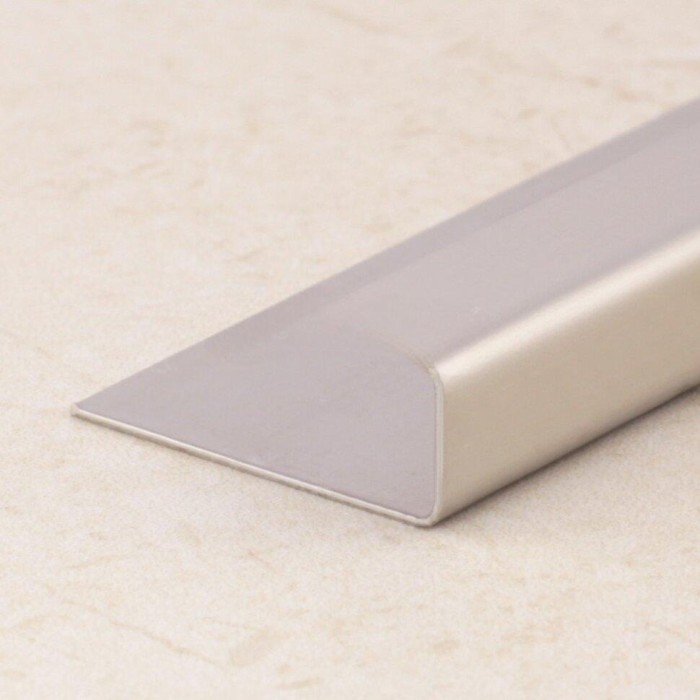 Стальной П-образный профиль окантовочный 10 мм ОК-10 шлифованный 2.7 м