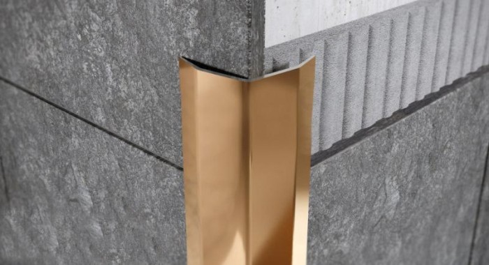 Декоративный уголок из нержавеющей стали 15х15 FD 15 GP Золото полированное 3 м