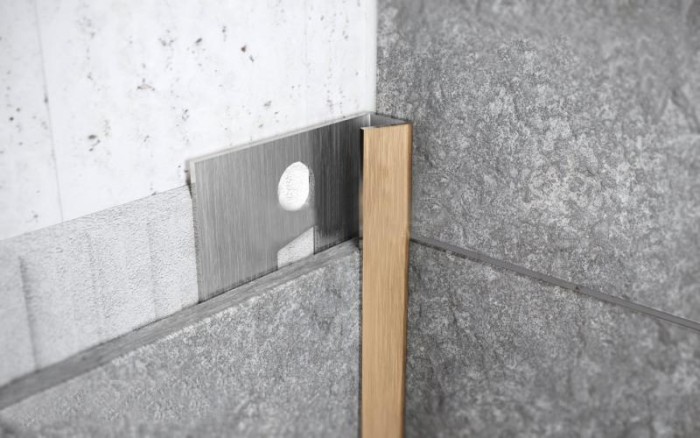 Внутренний угол для плитки из нержавеющей стали 8 мм Fi 8 GM Золото сатинированное 2,7 м