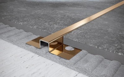 Стальной П-профиль закладной 8х30 мм FUM 8х30 GP золото полированное 2,7 м