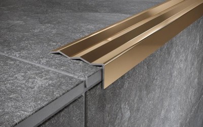 Угловой порог стальной 40х8 мм FCA 8 GP золото полированное 2,7 м