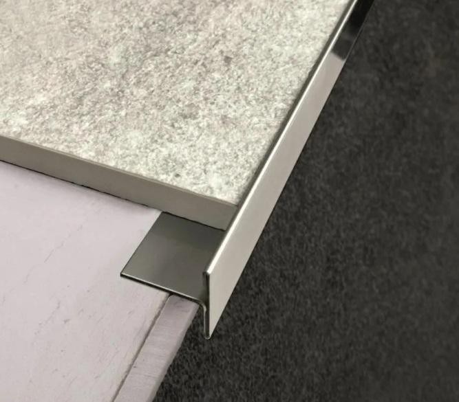 Торцевой профиль закладной нержавеющая сталь SL026-10,5H/12,5H Серебро глянец 2,7 м