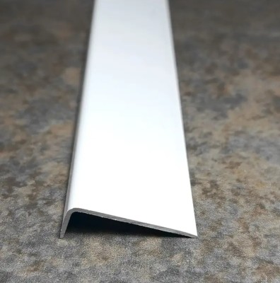 Алюминиевый уголок 20х40 мм разнополочный ПБ40х20 белый 2,7м