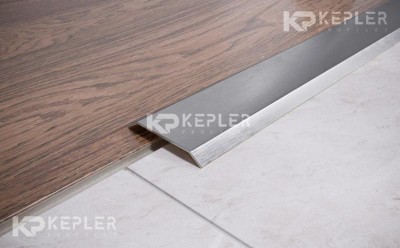 Одноуровневый порог стальной 100 мм FA 10 M сатинированная сталь 2,7 м