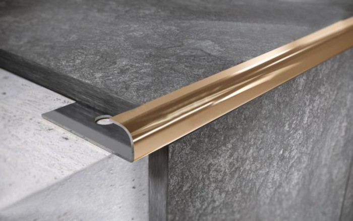 Профиль С-образный из нержавеющей стали 15 мм FR 15 GP Золото полированное 2,7 м