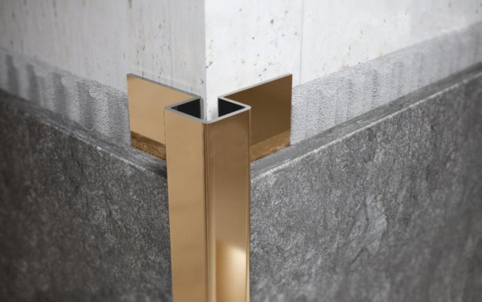 Антивандальный профиль для плитки FMR 8х30 GP Золото полированное 2,7 м