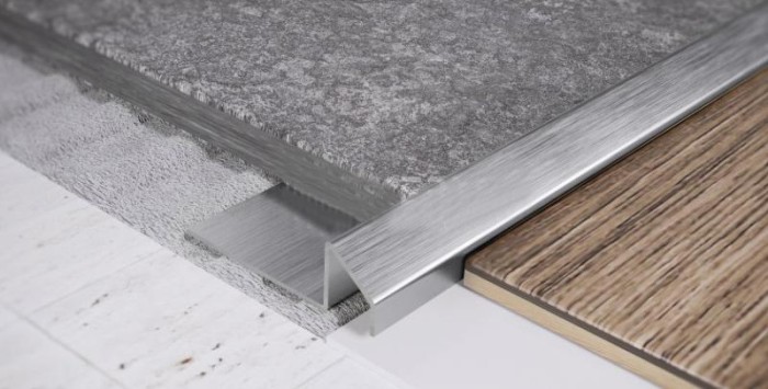 Наружный стальной профиль для плитки FSF 15 M Сталь сатинированная 2,7 м