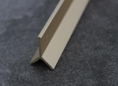 Алюминиевый Y-образный профиль (Мерседес) ПО-97 золото глянец 2,7 м