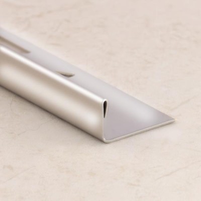 Профиль L-образный из нержавеющей стали 8 мм SL005-8H SG Серебро глянец 2,7 м