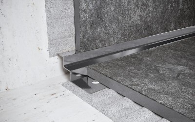 Стальной профиль для внутренних углов закладной 10 мм FW 10 P полированная сталь 2,7 м