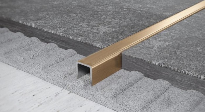 Профиль П-образный из нержавеющей стали 15 мм FU 15 GM Золото сатинированное 2,7 м