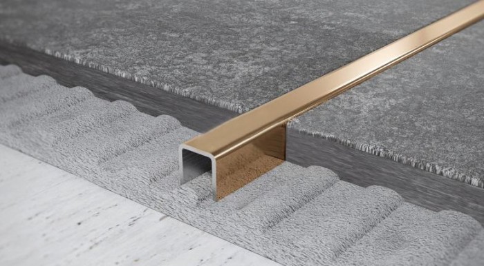 Профиль П-образный из нержавеющей стали 15 мм FU 15 GP Золото полированное 2,7 м