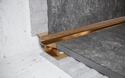 Стальной профиль для внутренних углов закладной 15 мм FW 15 GP золото полированное 2,7 м