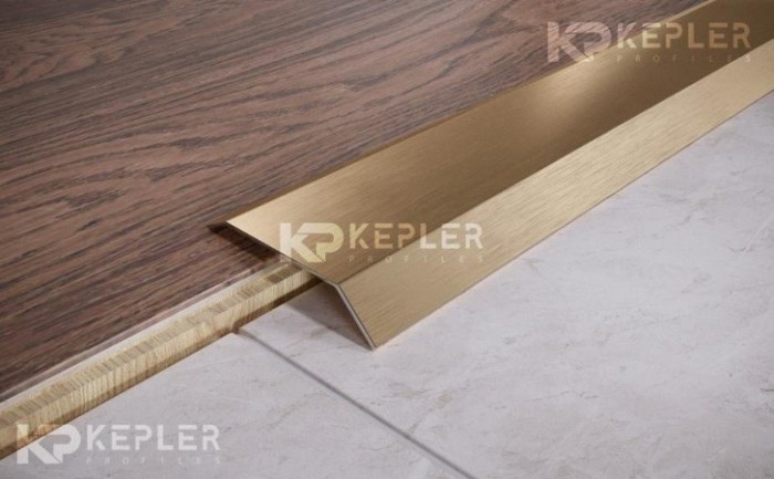 Разноуровневый порог стальной 66x15 мм FAP 15 GM золото сатинированное 2,7 м