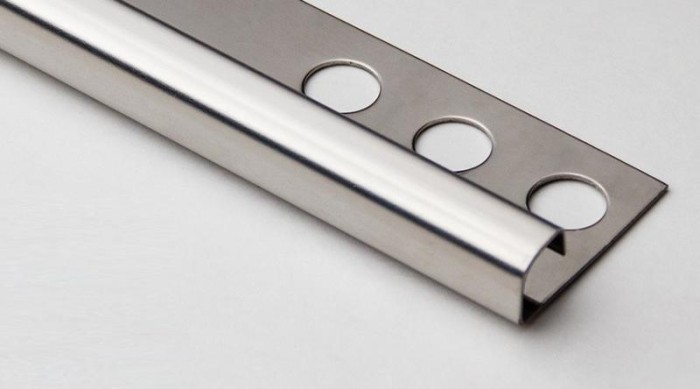 Профиль С-образный из нержавеющей стали 12 мм SR029-12H SG Серебро глянец 2,7 м