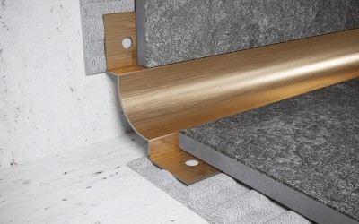 Стальной профиль для внутренних углов закладной 15 мм FWM 15 GS золото сатинированное 2,7 м