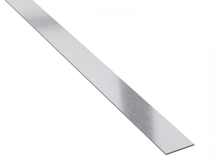 Полоса из нержавеющей стали 30 мм SP117-30 SGB серебро глянец браш 2,7м