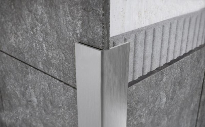 Уголок из нержавеющей стали 80х80 FL80M Сталь сатинированная 3 м