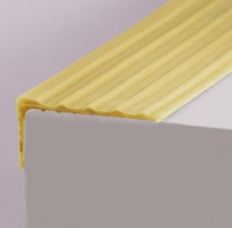 Угловой профиль противоскользящий резиновый 50х20 мм Евроступень У-50 Жёлтый 12 м