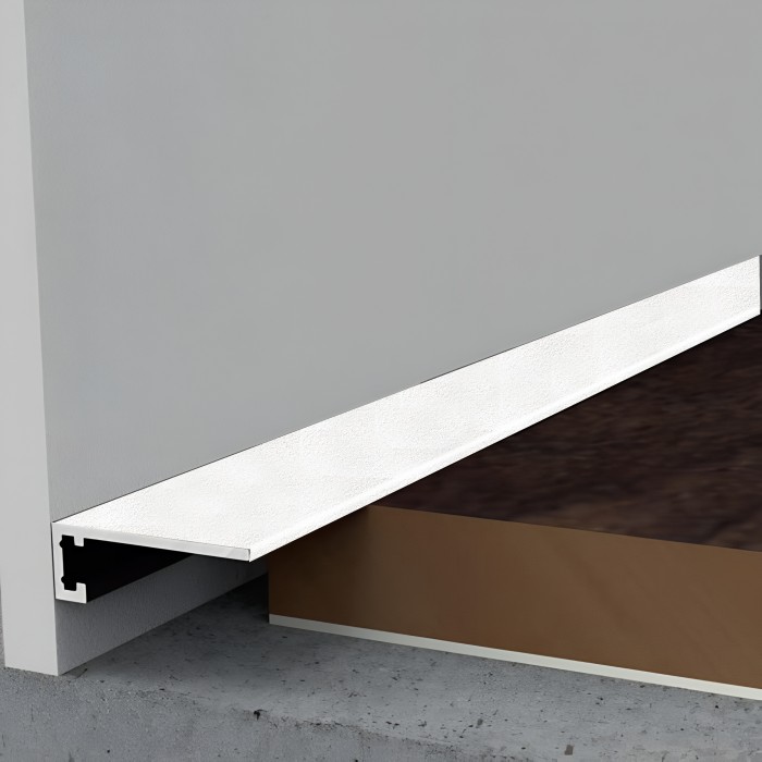 Щелевой миниплинтус из алюминия 6х20 мм Мега-Трейд МП-6-2м 2336 белый муар RAL 9016 2 м