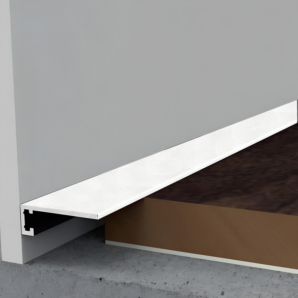 Щелевой миниплинтус из алюминия 6х20 мм Мега-Трейд МП-6-2м 2336 белый муар RAL 9016 2 м