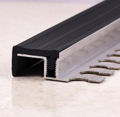 Порог закладной противоскользящий 24х12 мм Евроступень Р Чёрный 2,5 м