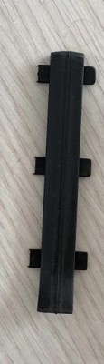 Металлический стык для плинтуса ПТ-79/10 М черный муар