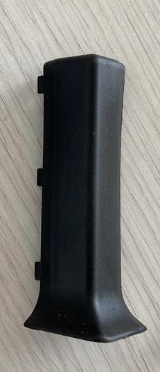 Металлический уголок наружний для плинтуса ПТ-79/10 М черный муар