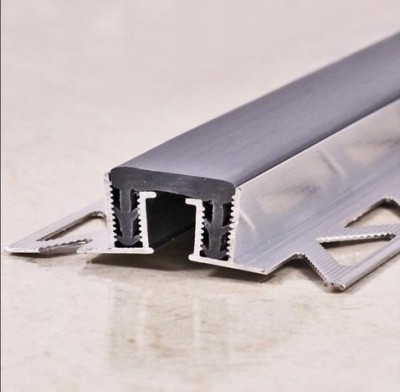 Порог закладной противоскользящий 24х14 мм Евроступень К Серый 2,5 м