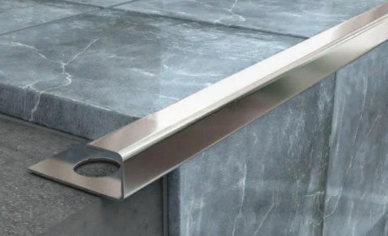 Стальной П-образный профиль окантовочный 8 мм ОК-8 полированный 2.7 м