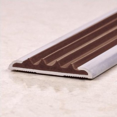 Порог противоскользящий плоский 32 мм Евроступень АН-32 Коричневый 2,5 м