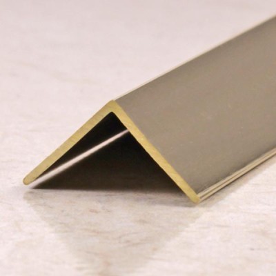 Латунный уголок Yakamoz ЛП-25х25 латунь шлифованная 2,7 м